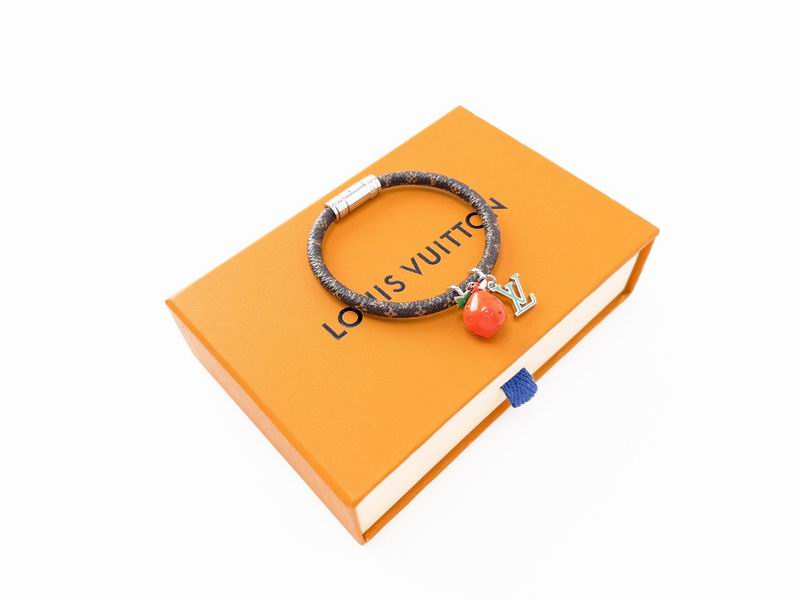 LV Bracelet 03lyr561